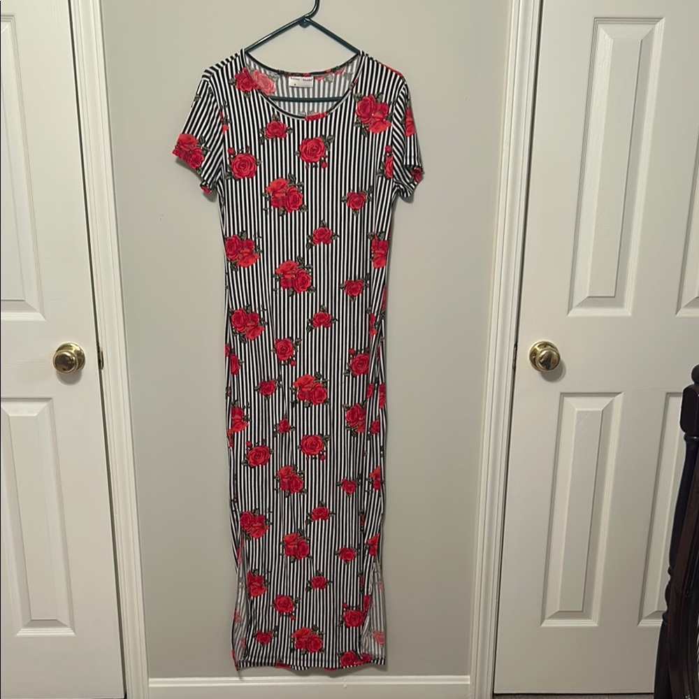 Bobbie Brooks Red and Black Sheath Maxi Dress Casual